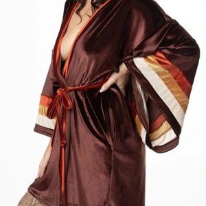 Solstice Intimates Short Velvet Robe 70s